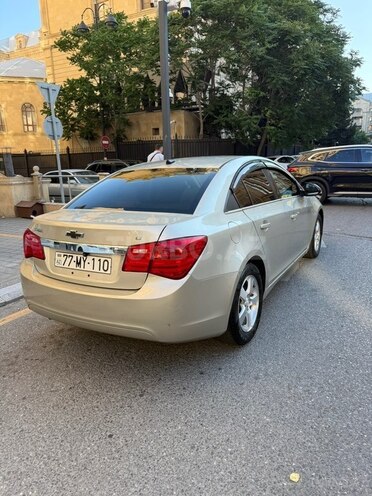 Chevrolet Cruze-8