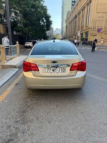 Chevrolet Cruze-11