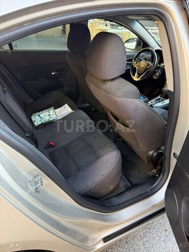 Chevrolet Cruze-9