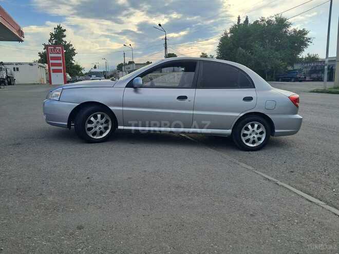 Kia Rio-3