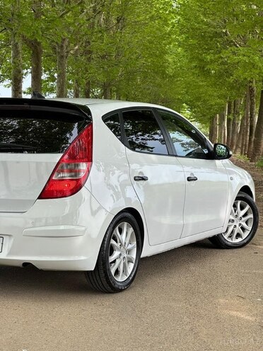 Hyundai i30-2