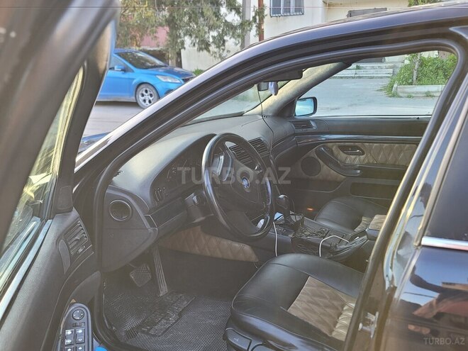 BMW 523-5