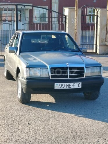 Mercedes 190-2