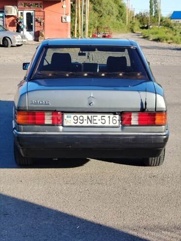 Mercedes 190-7