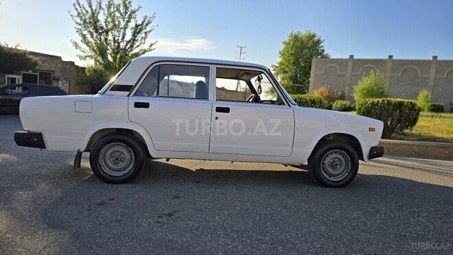 LADA (VAZ) 2107-18