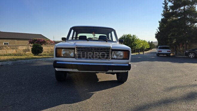 LADA (VAZ) 2107-17