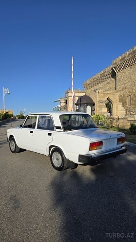 LADA (VAZ) 2107-20