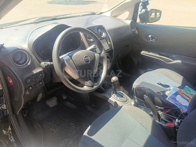 Nissan Note-8