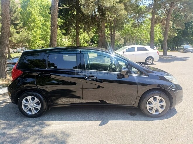 Nissan Note-5