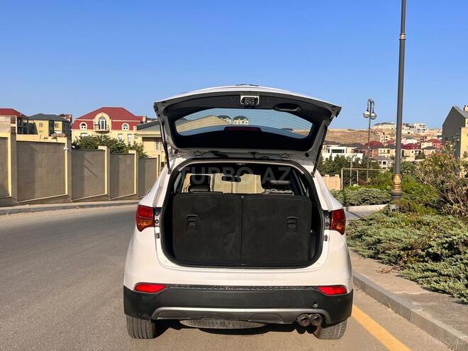 Hyundai Santa Fe-13