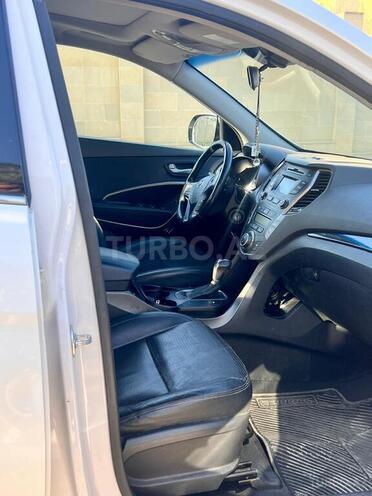 Hyundai Santa Fe-21