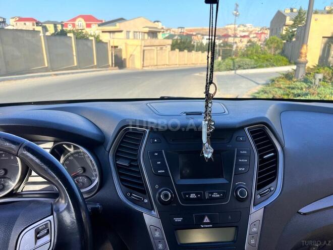 Hyundai Santa Fe-19