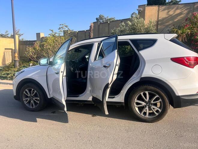 Hyundai Santa Fe-15