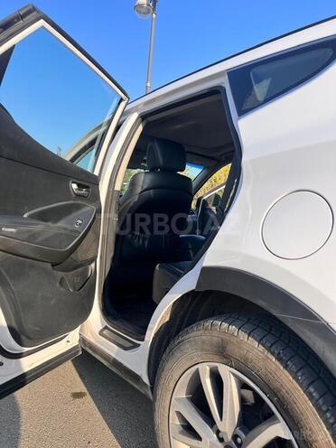 Hyundai Santa Fe-17