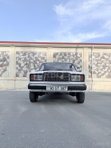 LADA (VAZ) 2107-1