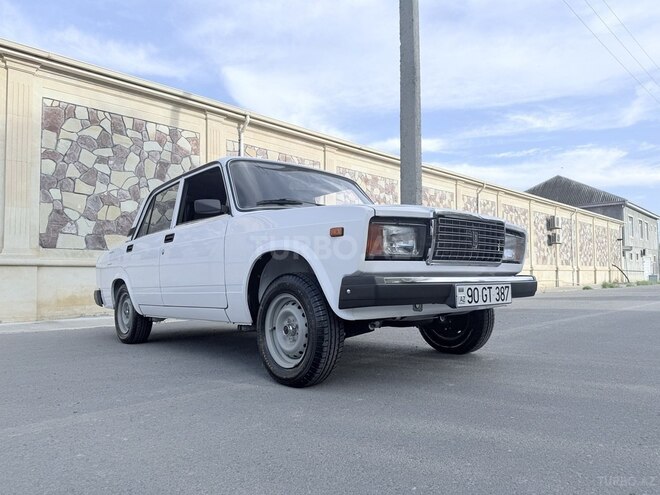 LADA (VAZ) 2107-4