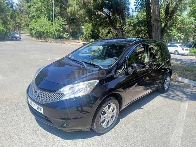 Nissan Note-2
