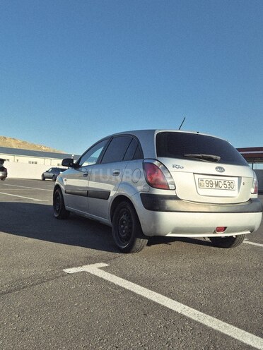 Kia Rio-3