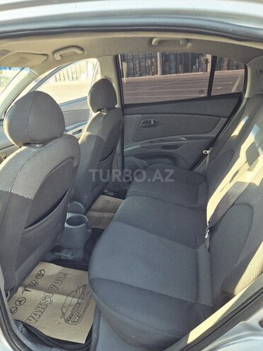 Kia Rio-8