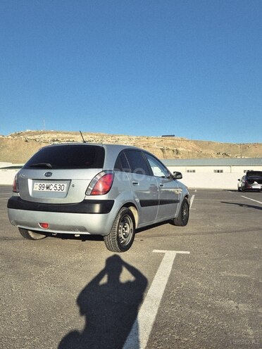 Kia Rio-4