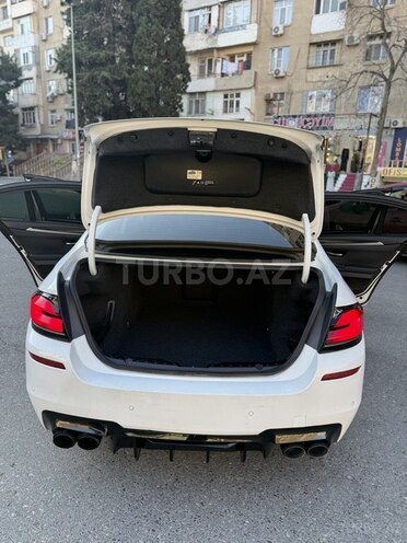 BMW 528-10
