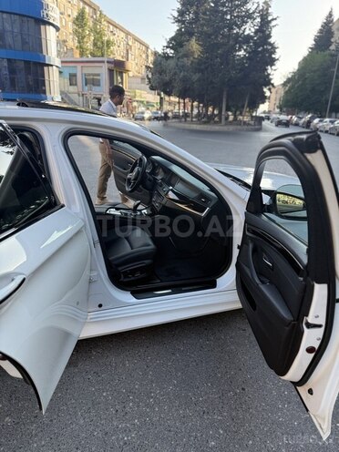 BMW 528-9