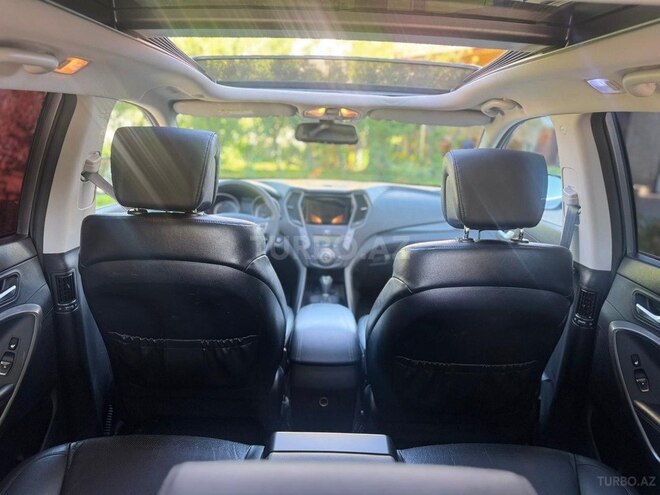 Hyundai Santa Fe-5