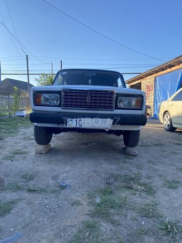 LADA (VAZ) 2107-1