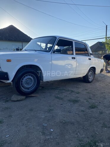 LADA (VAZ) 2107-4