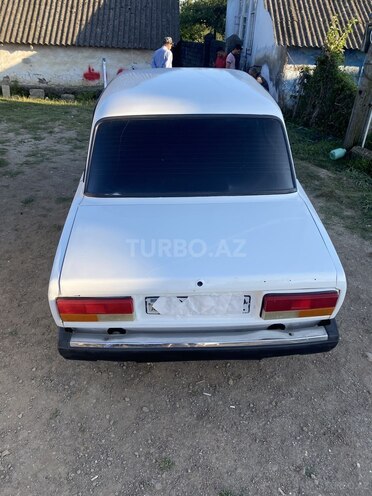 LADA (VAZ) 2107-2