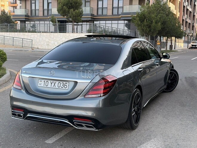 Mercedes S 400 d-14