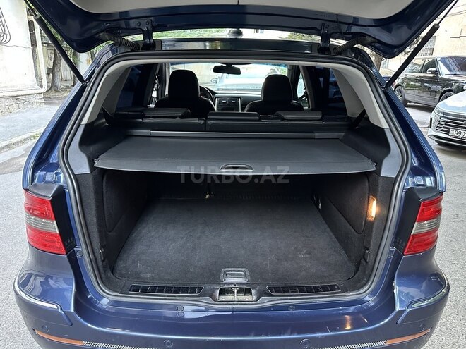Mercedes B 200-10
