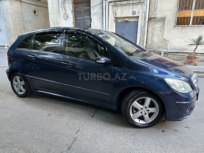 Mercedes B 200-7