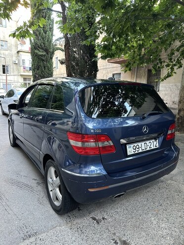 Mercedes B 200-6