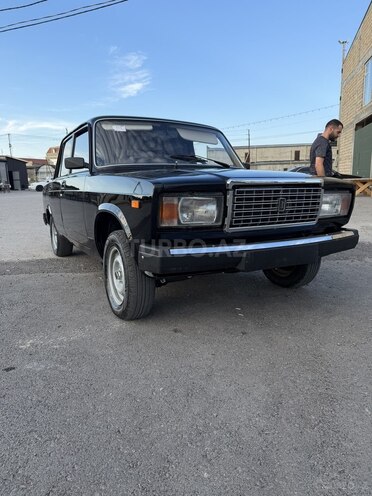 LADA (VAZ) 2107-1