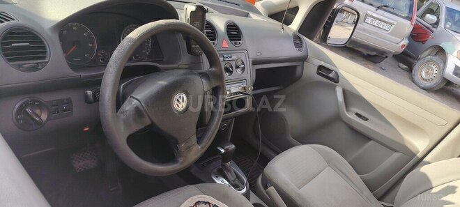 Volkswagen Caddy-12