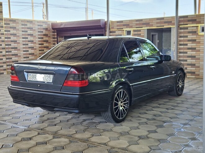 Mercedes C 240-7
