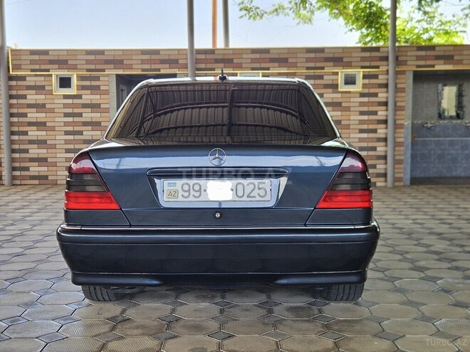 Mercedes C 240-8