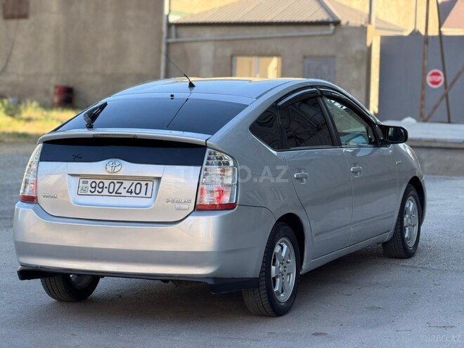 Toyota Prius-6