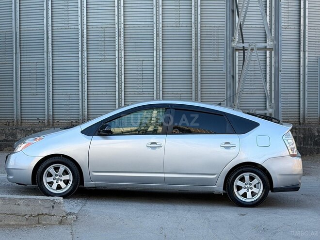 Toyota Prius-8