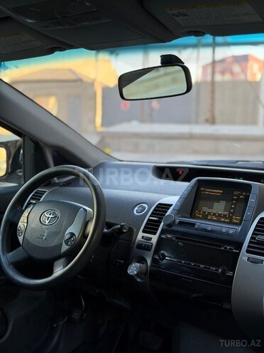 Toyota Prius-11