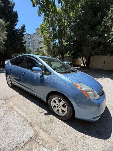Toyota Prius-3