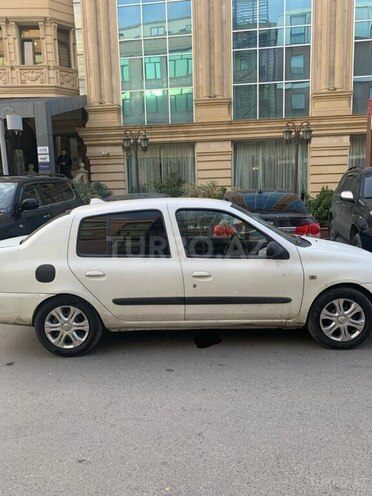 Renault Symbol-7
