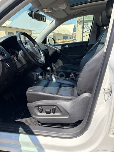 Volkswagen Tiguan-5