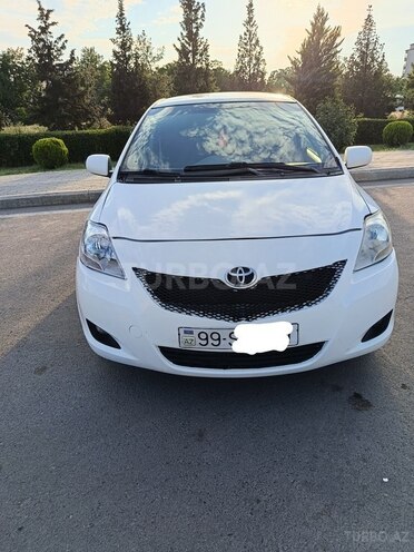 Toyota Yaris-1