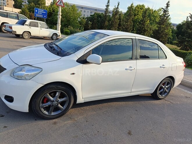 Toyota Yaris-3