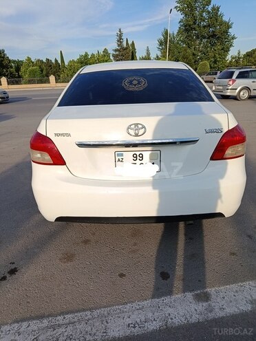 Toyota Yaris-2
