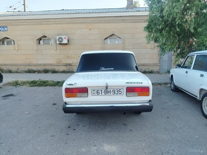 LADA (VAZ) 2107-4