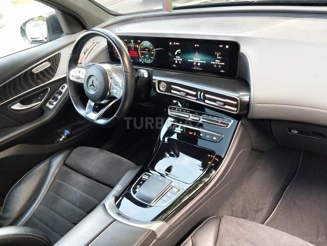 Mercedes EQC 400 4MATIC-6
