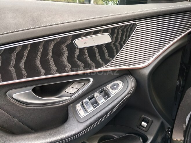 Mercedes EQC 400 4MATIC-8